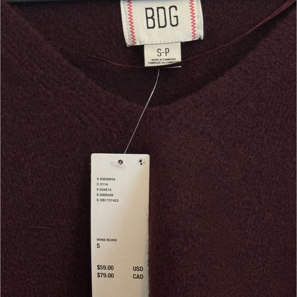 NWT Urban Outfitters Notch Neck Sweater sz small - Picture 2 of 3